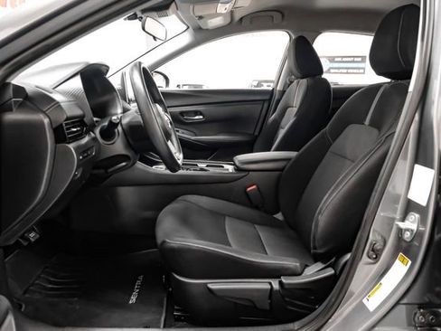 Used 2024 Nissan Sentra SV FWD image 4
