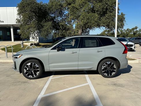 New 2026 Volvo XC60 B5 Plus w/ Protection Package Premier image 3