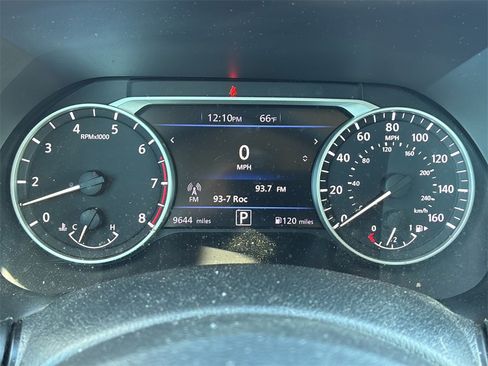 Used 2025 Nissan Sentra SR image 32