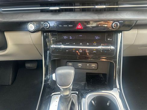 Used 2024 Kia Carnival SX image 21