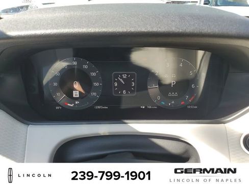 Used 2023 Land Rover Range Rover Velar R-Dynamic S image 24