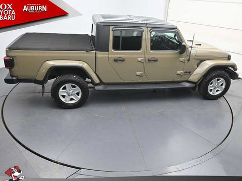 Used 2020 Jeep Gladiator Sport w/ Quick Order Package 24S AWD/4WD image 29