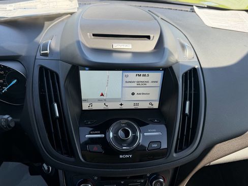 Used 2017 Ford Escape Titanium w/ Equipment Group 301A AWD/4WD image 34