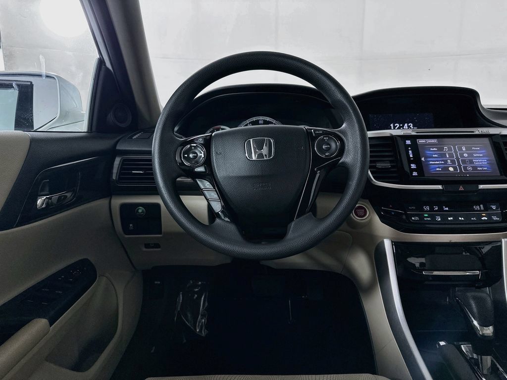Used 2016 Honda Accord EX image 25