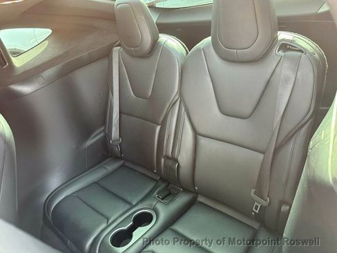 Used 2018 Tesla Model X 75D image 19