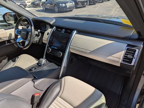 Used 2022 Land Rover Discovery S R-Dynamic AWD/4WD image 33