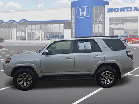 Used 2024 Toyota 4Runner TRD Off-Road image 5