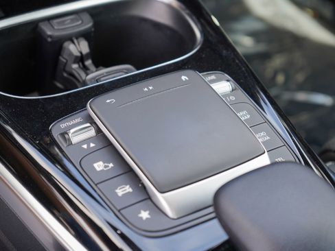 Used 2022 Mercedes-Benz CLA 35 AMG 4MATIC image 16