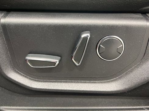 Used 2016 Ford F150 Lariat image 18