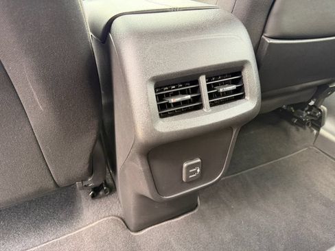 Used 2022 GMC Terrain SLE w/ Driver Convenience Package AWD/4WD image 33