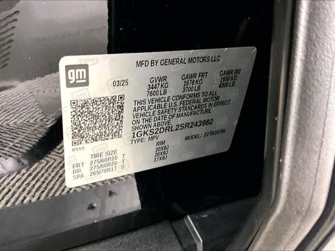 Used 2025 GMC Yukon Denali AWD/4WD image 36