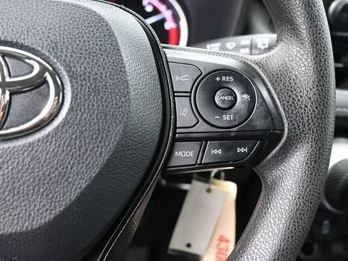 Certified 2023 Toyota RAV4 LE AWD/4WD image 18