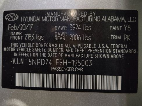 Used 2017 Hyundai Elantra SE image 33