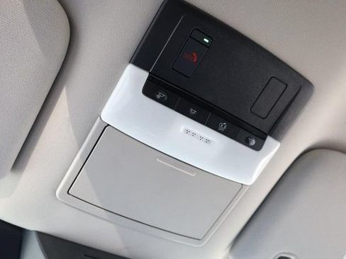 Certified 2025 Nissan Pathfinder SV AWD/4WD image 18
