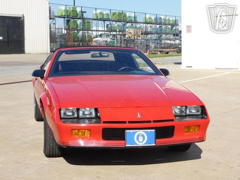 Used 1987 Chevrolet Camaro LT image 18