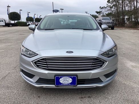 Used 2018 Ford Fusion S image 2