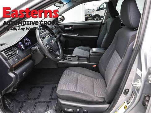 Used 2017 Toyota Camry LE FWD image 13