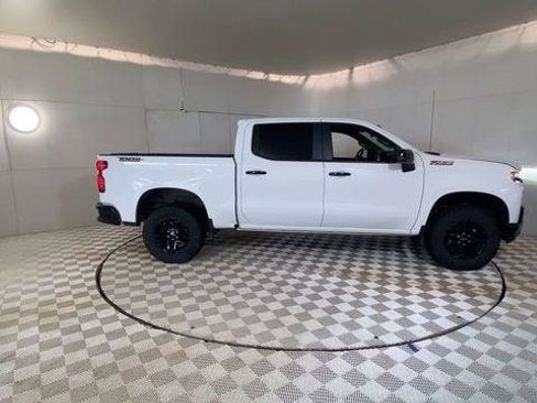 Used 2021 Chevrolet Silverado 1500 LT Trail Boss w/ Convenience Package II AWD/4WD image 5