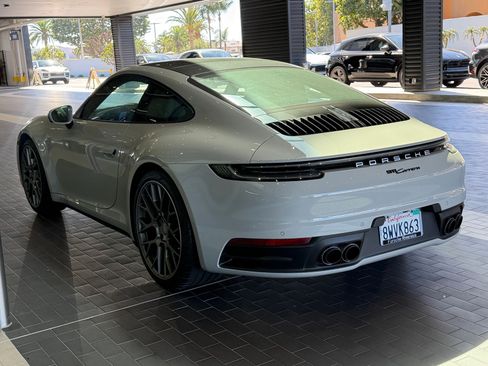 Certified 2021 Porsche 911 Carrera RWD image 2