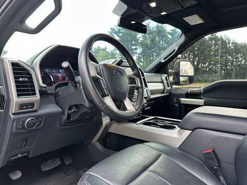 Used 2022 Ford F250 Lariat w/ Tremor Off-Road Package AWD/4WD image 18