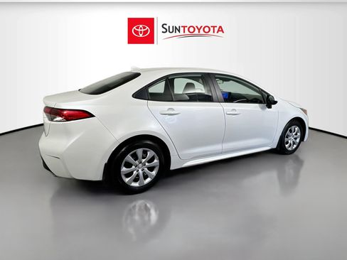 Used 2026 Toyota Corolla LE FWD image 4