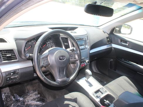 Used 2013 Subaru Outback 2.5i Premium w/ Popular Pkg 1B AWD/4WD image 10