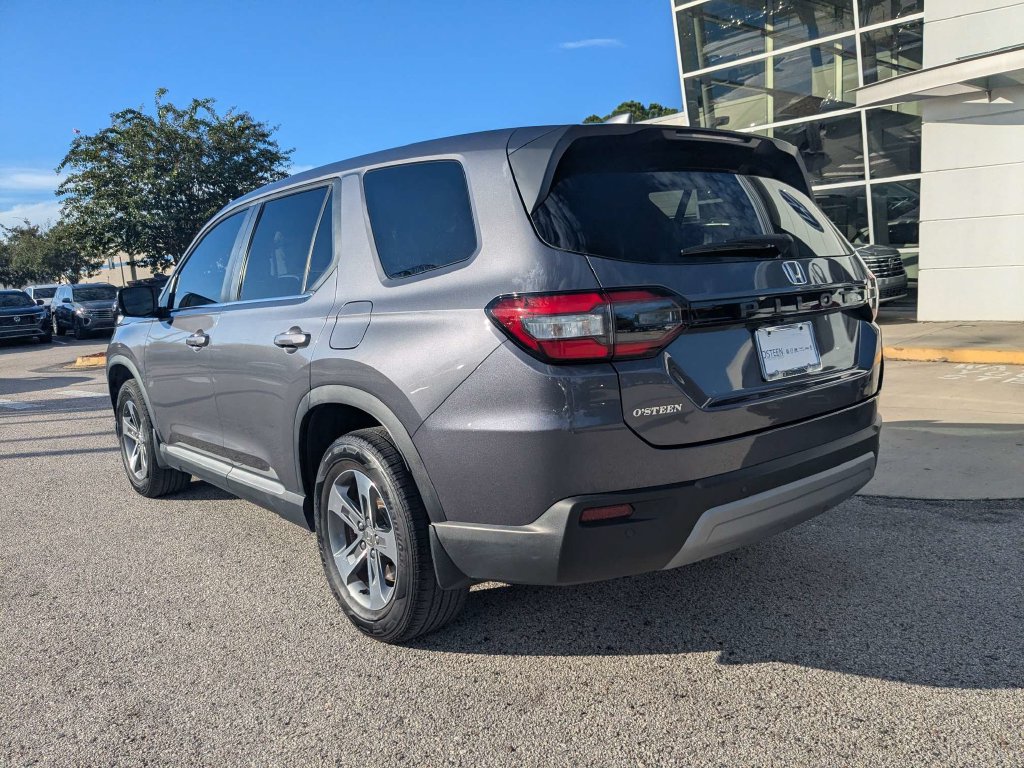 Used 2024 Honda Pilot EX-L image 4