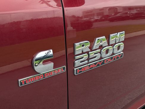 Used 2017 RAM 2500 Tradesman w/ Chrome Appearance Group AWD/4WD image 11