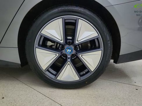 Used 2023 BMW i4 eDrive35 w/ Premium Package RWD image 60