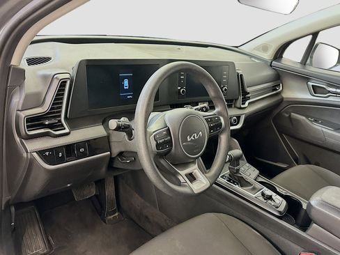 Used 2024 Kia Sportage LX image 18
