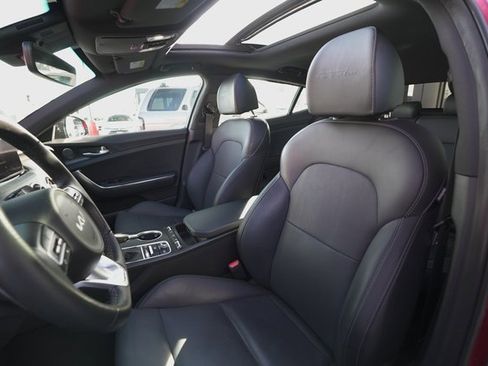Used 2023 Kia Stinger GT-Line w/ Sun & Sound Package image 12