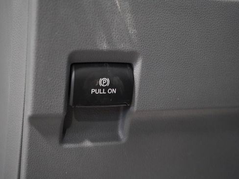 Used 2025 Ford F250 XL AWD/4WD image 15