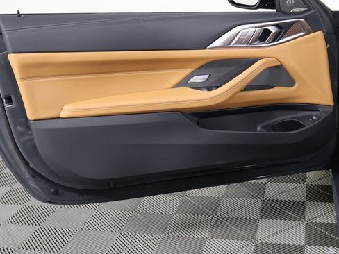 Used 2025 BMW M440i Convertible w/ Premium Package image 13