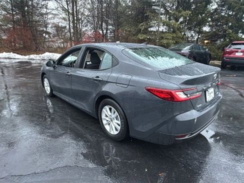 Used 2025 Toyota Camry LE image 8