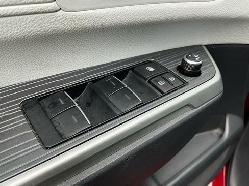 Used 2024 Toyota Sienna XSE w/ XSE Plus Package FWD image 15
