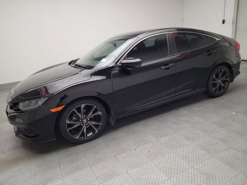 Used 2019 Honda Civic Sport image 2