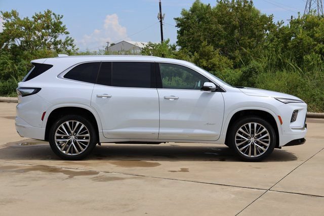 New 2026 Buick Enclave Avenir w/ Super Cruise Package FWD image 4