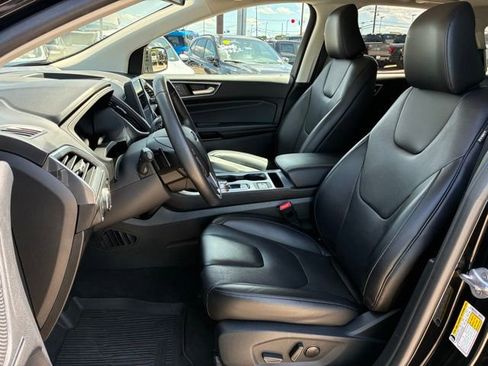 Used 2022 Ford Edge Titanium w/ Class II Trailer Tow Package AWD/4WD image 18