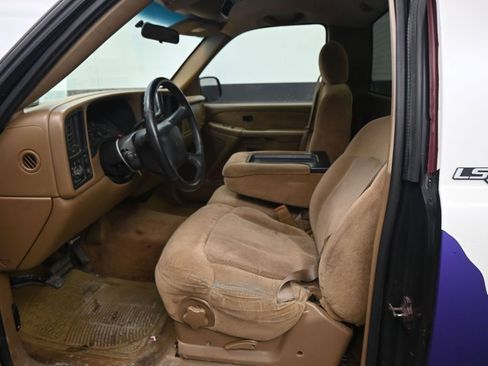 Used 2000 Chevrolet Silverado 1500 LS image 13