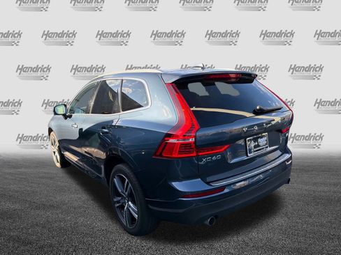 Used 2021 Volvo XC60 T5 Momentum w/ Premium Package image 9