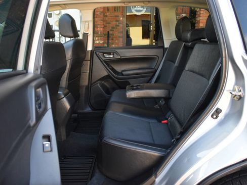 Used 2017 Subaru Forester 2.0XT Premium w/ Popular Package #2A image 9