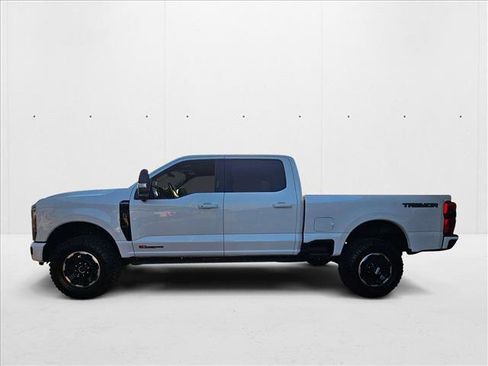 New 2026 Ford F250 Platinum w/ Tremor Off-Road Package image 5