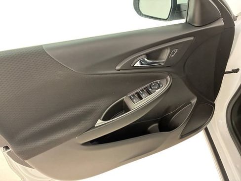 Certified 2022 Chevrolet Malibu LS w/ Driver Confidence Package II FWD image 13