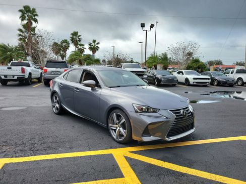 Used 2019 Lexus IS 300 w/ Premium Package image 2