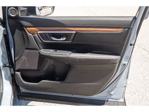 Used 2020 Honda CR-V Touring image 17