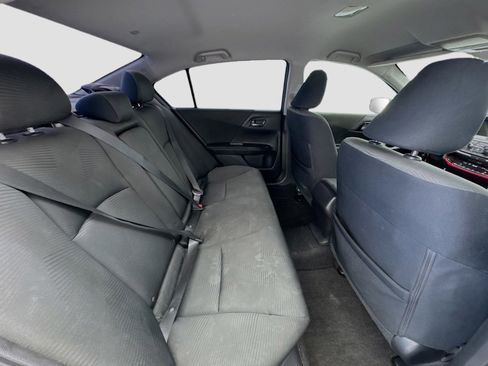 Used 2017 Honda Accord LX image 17