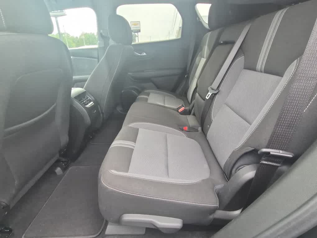 Used 2025 Chevrolet Blazer LT FWD image 21