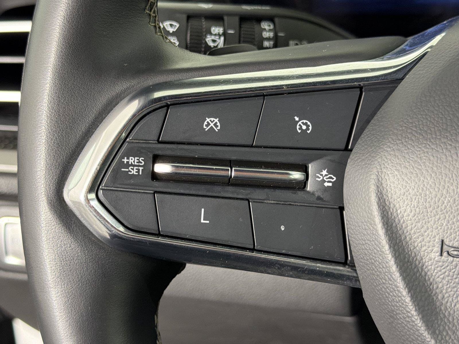 Used 2024 Chevrolet Traverse LT FWD image 26