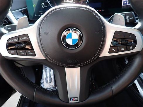 Used 2023 BMW X7 xDrive40i w/ M Sport Package AWD/4WD image 21