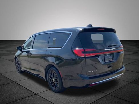 Used 2023 Chrysler Pacifica Touring-L FWD image 36